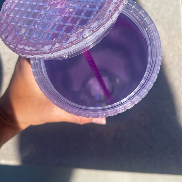 Authentic Starbucks 24oz cup - Picture 3 of 3